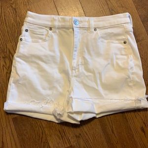 American Eagle white curvy high rise shorties